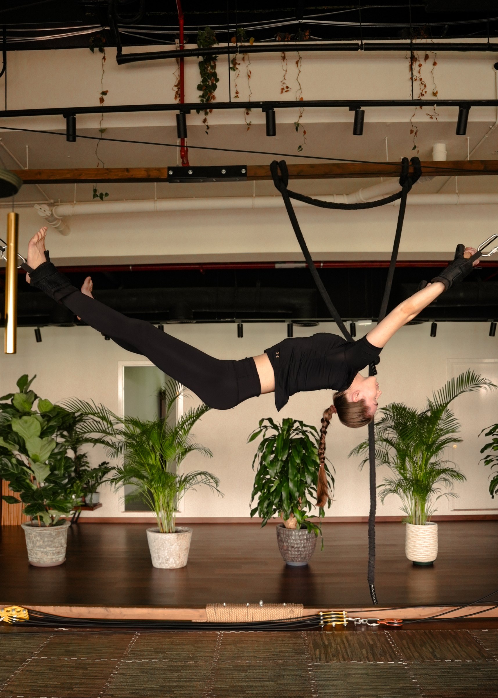 Pramas gravity practice in the Dubai studio